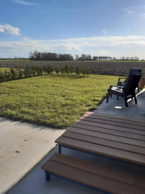 B&B Weidse Blik Ingelum Engelum エクステリア 写真